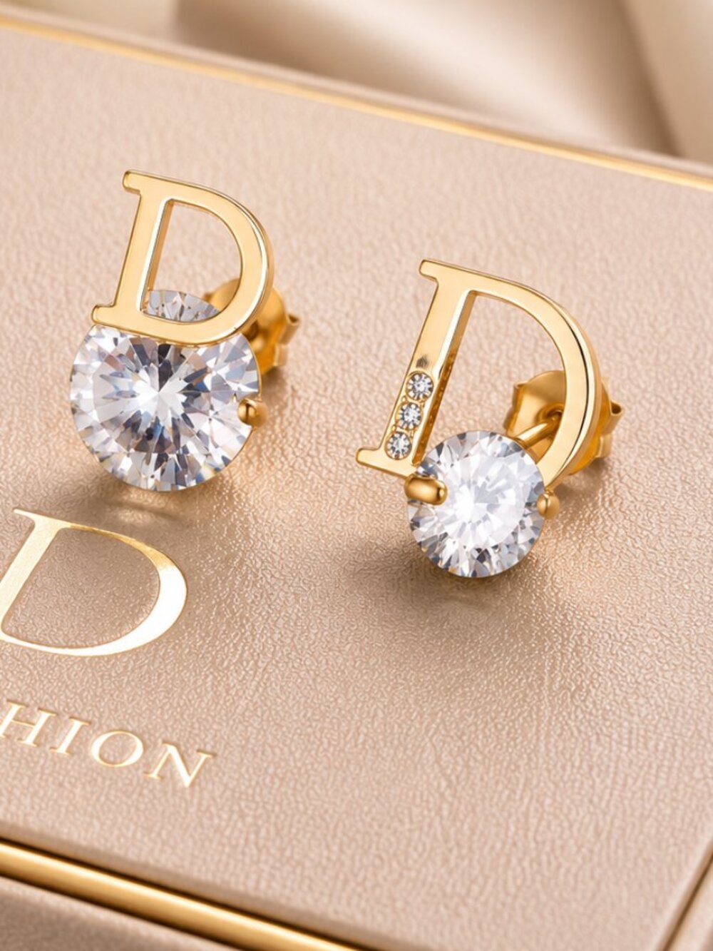 Gold Initial D Crystal Stud Earrings Luxury Rhinestone Letter Earrings